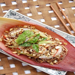 Thanh mát ngày hè với món gỏi sứa bắp chuối